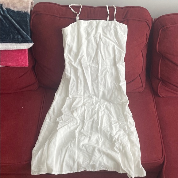 White Dress - Picture 3 of 4